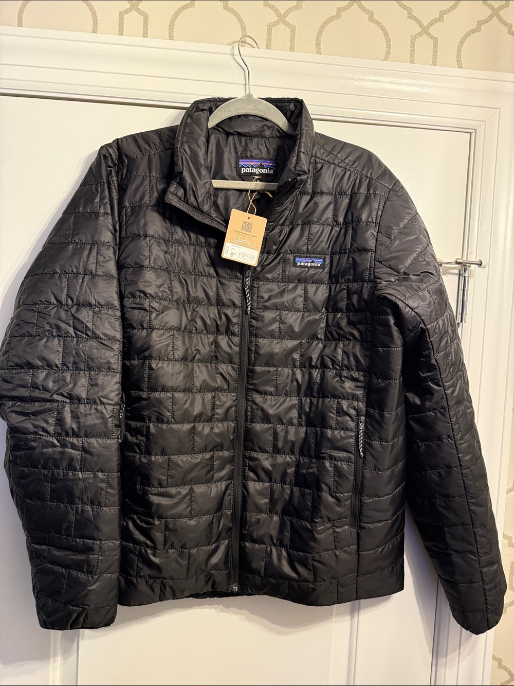 Patagonia Men’s Black Quilted Puffer Jacket